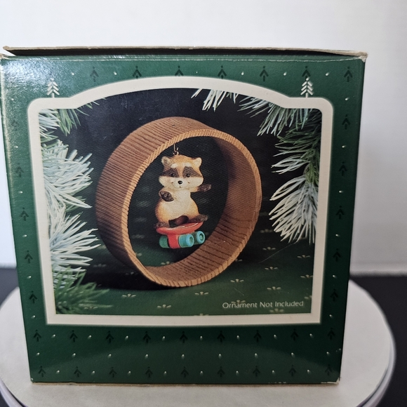 Hallmark Expandable Ornament Display Stand 3 Rings Christmas Vintage 1985 - Picture 10 of 12